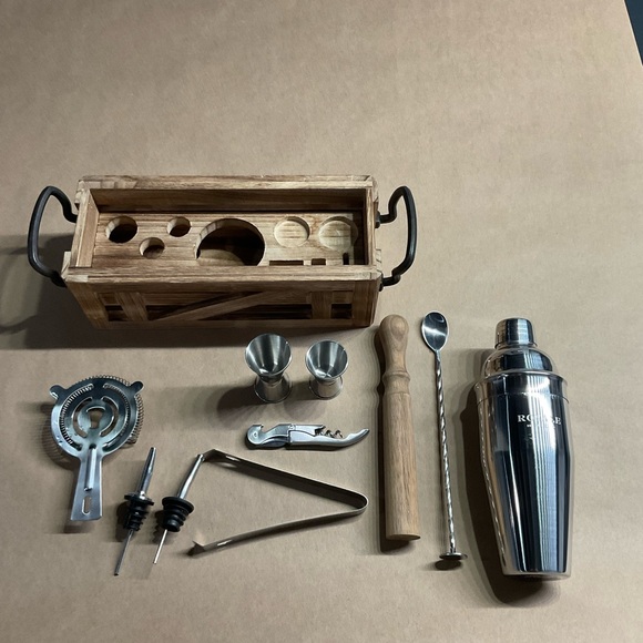 Royal Barware Set - Picture 2 of 2